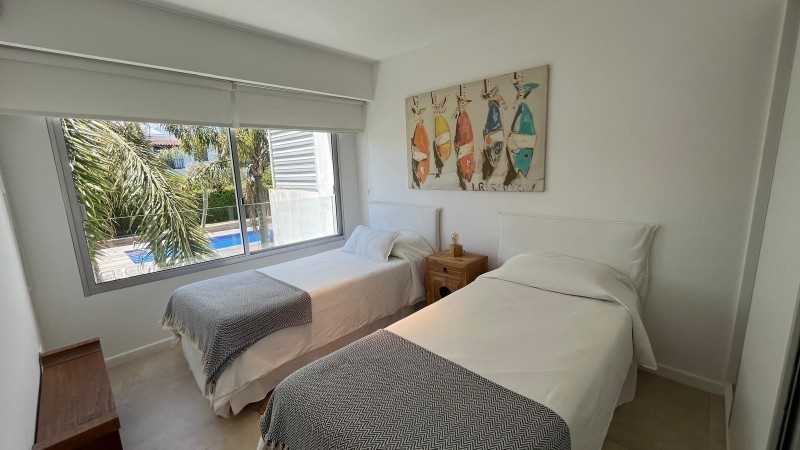 Departamento en alquiler con vista al mar a una cuadra de Montoya Beach, La Barra.